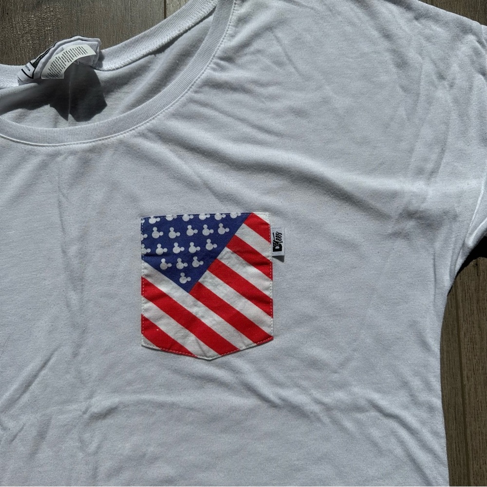 Americana/Mickey inspired flowy t-shirt - size small - Picture 3 of 6